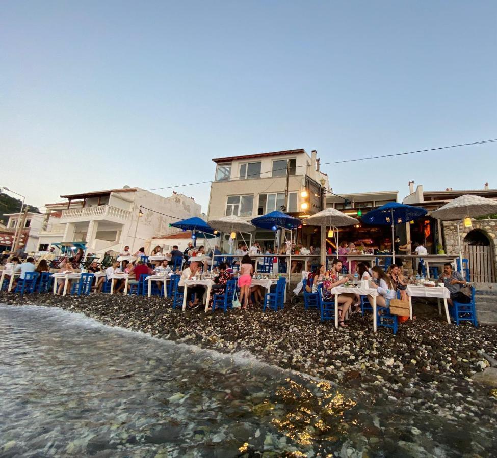 Giritli Rum Meyhanesi & Butik Otel Karaburun (Izmir) Exterior foto